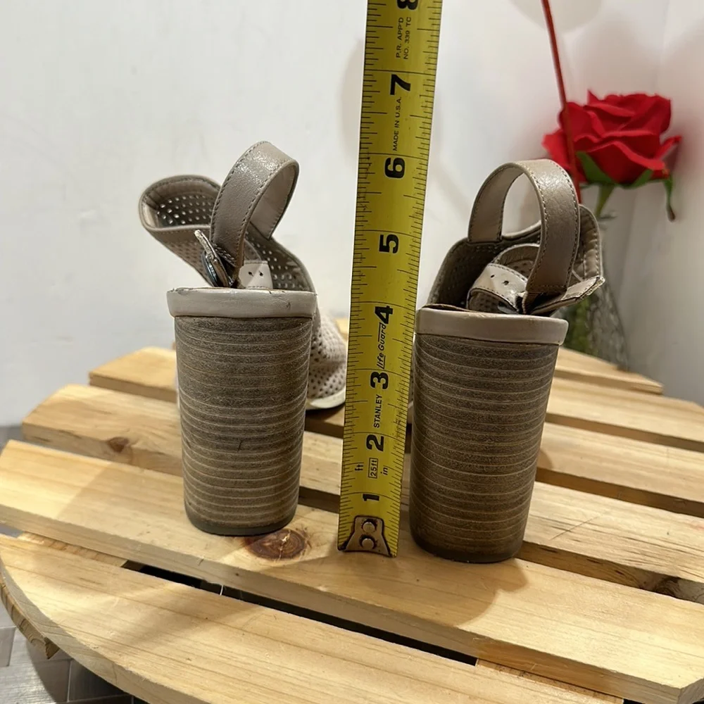 Kelsi Dagger heels‎
